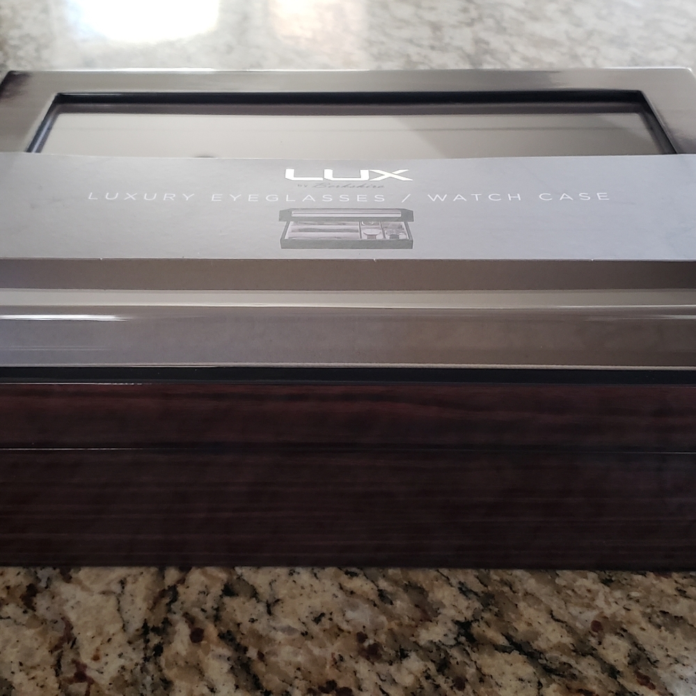 Luxury Eyeglasses/ Watch Case Minor Defects